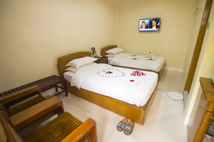 Economy room