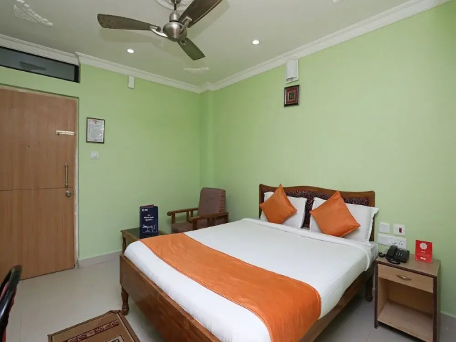 Hotel Sambit International by OYO Rooms