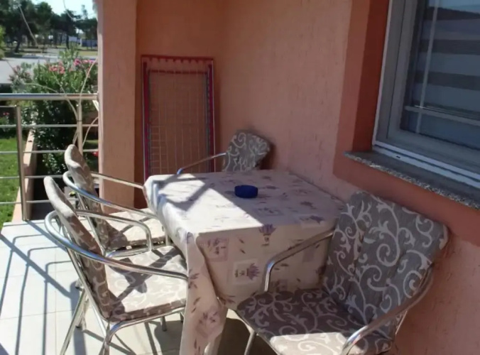 Apartmani Lora