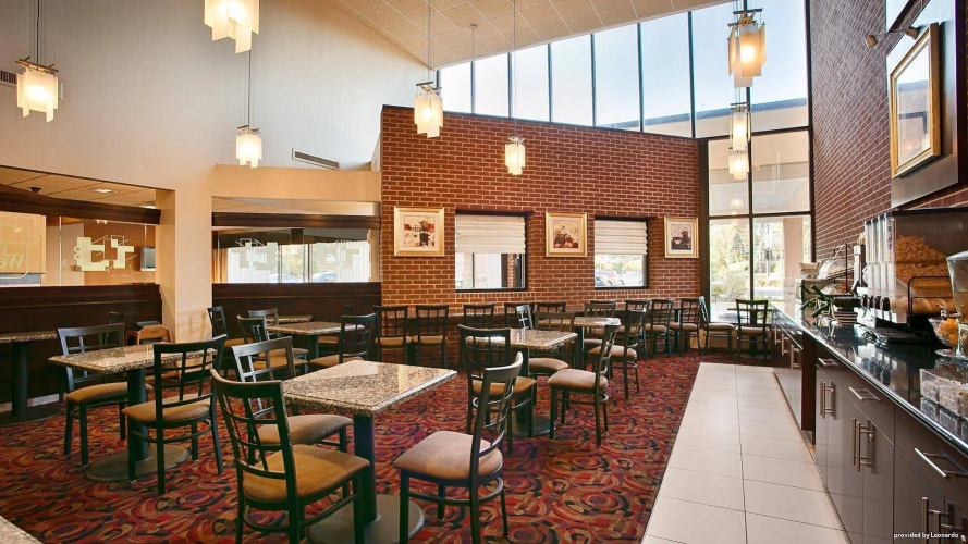Best Western Plus Reading Inn & Suites photo 28