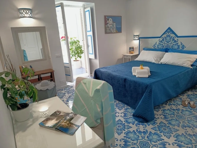 Standard Quadruple Family room