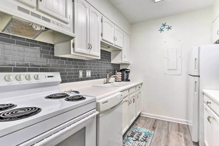 2 Bedrooms Apartment