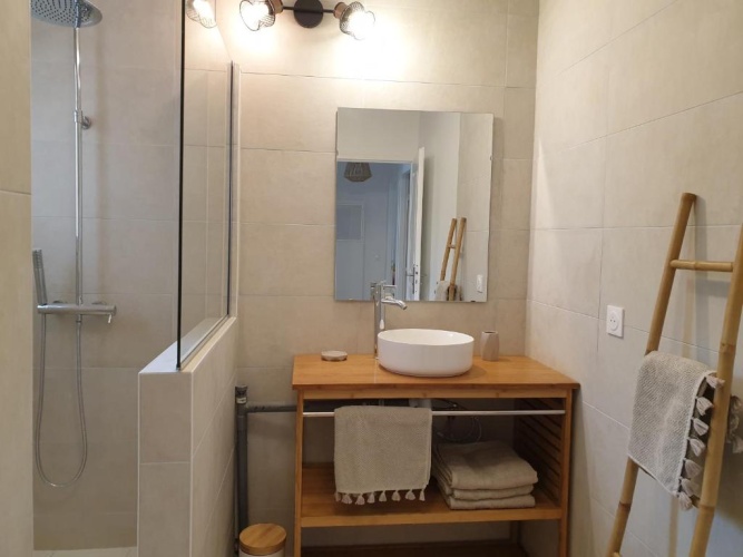 2 Bedrooms Cottage