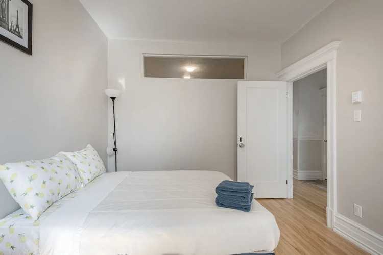 5225 rue Saint-urbain