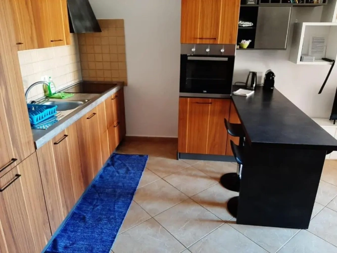 3 Bedrooms Apartment