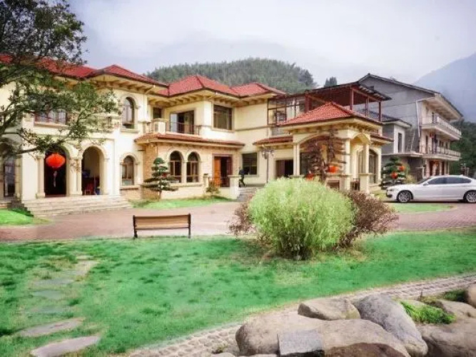 Shangpin Hostel(杭州天目山尚品民宿)