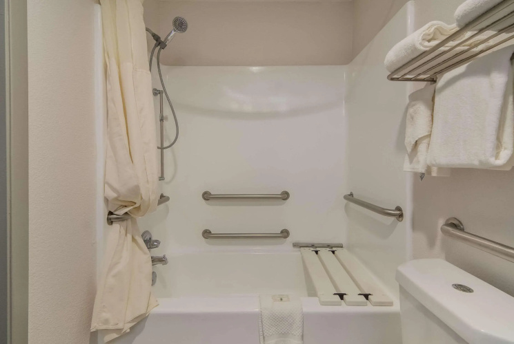 Quality Inn & Suites Waco North