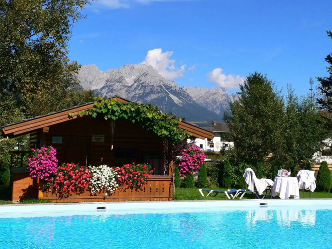 Hotel Tyrol