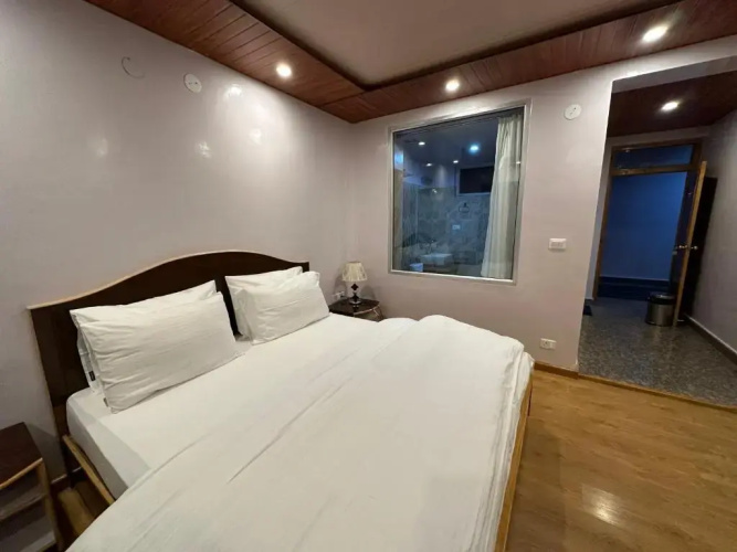 Raku Guest House