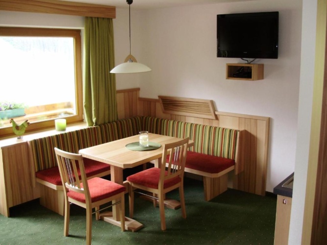 1 Bedroom Apartment with balcony