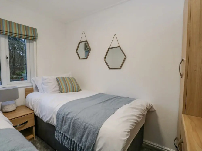 25 Thirlmere