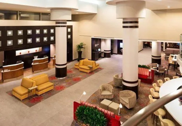 Courtyard Minneapolis Metrodome