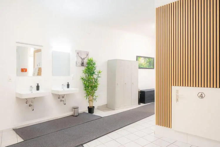 Robin Wood Apartment