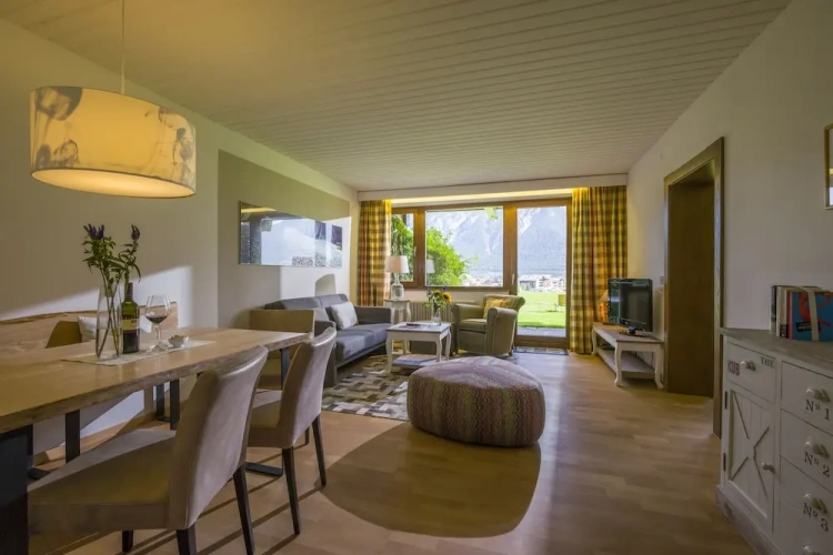 2 Bedrooms Superior Apartment with balcony and with lake view