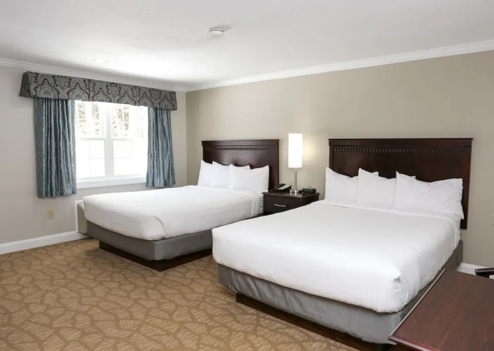 Golden Apple Inn