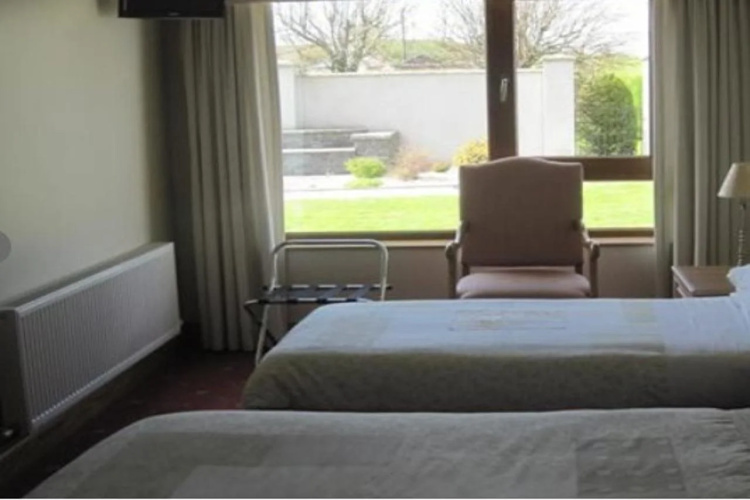 Killarney House