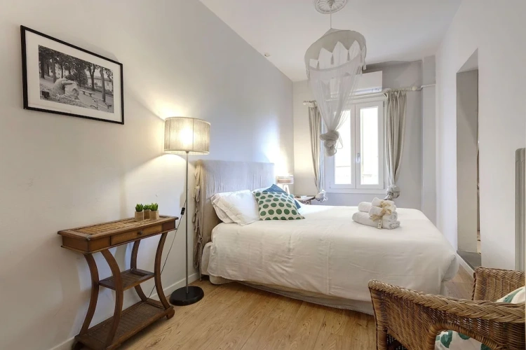 2 Bedrooms Apartment with balcony