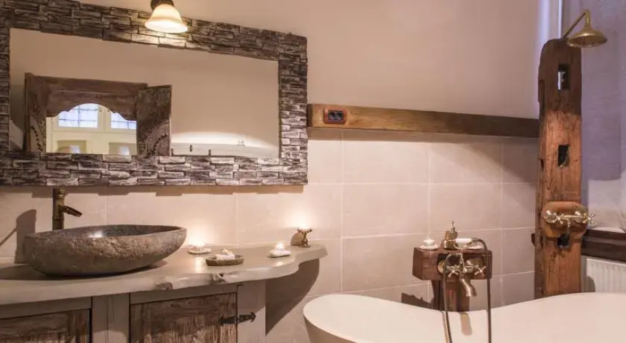 Art-Romantic Luxury Home