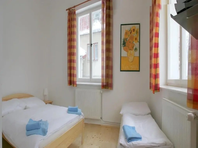 1 Bedroom Apartment