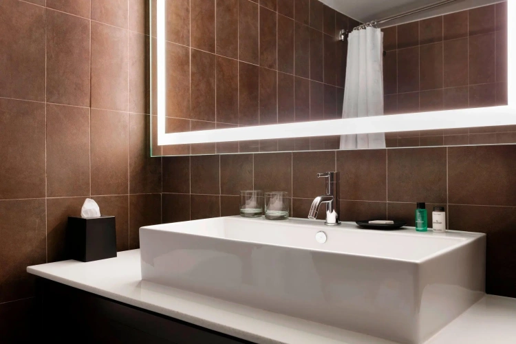 1 Bedroom Double Club Suite