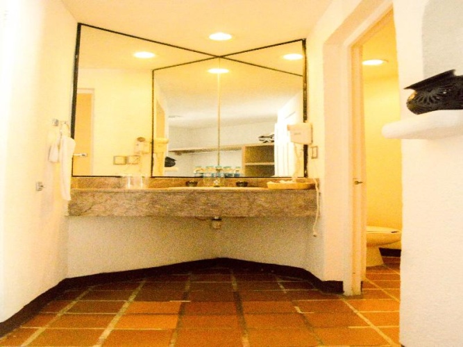 Standard Quadruple room with view