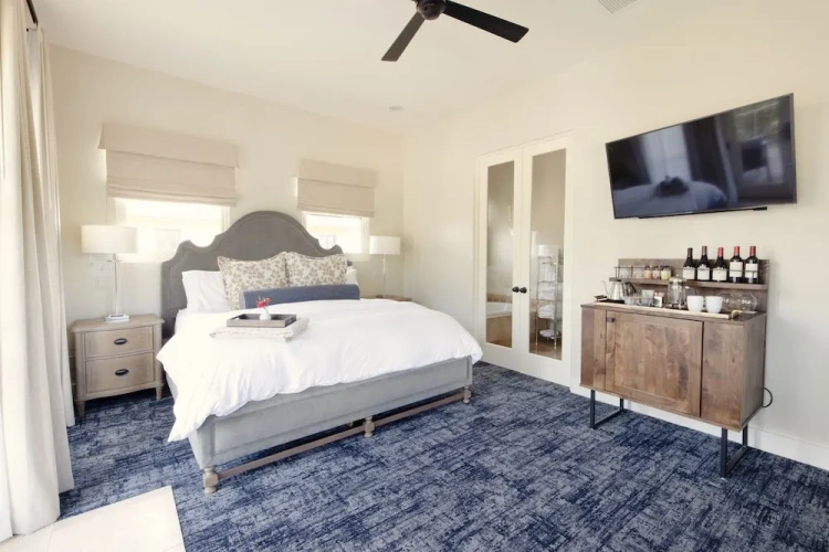 Deluxe Double room with land view