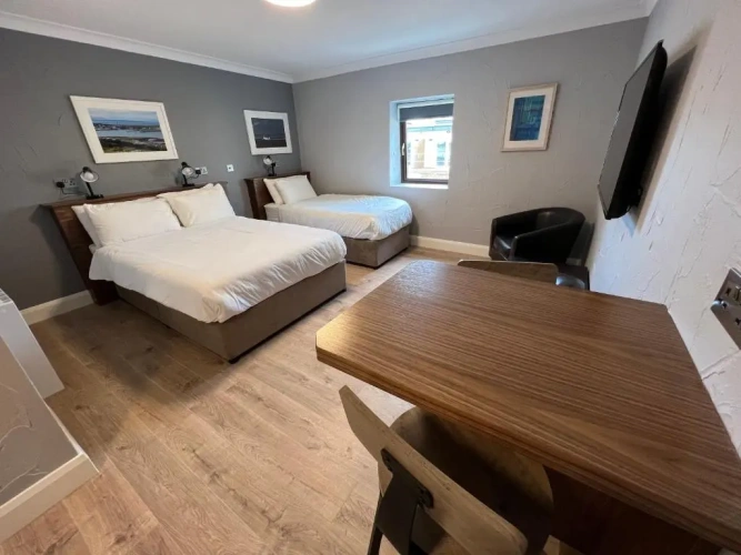 Standard Twin room