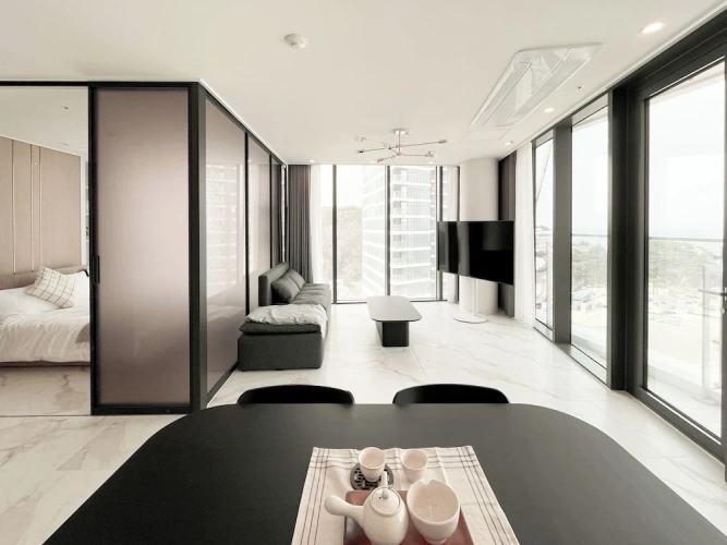 2 Bedrooms Standard Family room