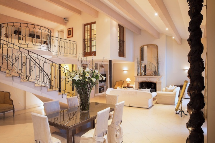 4 Bedrooms Deluxe Penthouse room with balcony