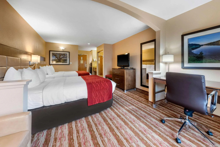 Comfort Inn & Suites