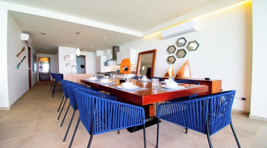 3 Bedrooms Standard Family room with balcony and with sea view