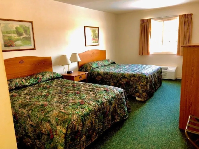 Trailside Inn