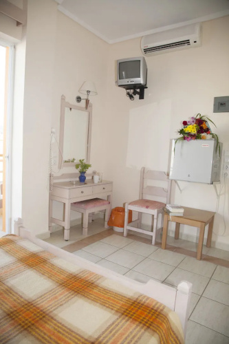Theonia Hotel