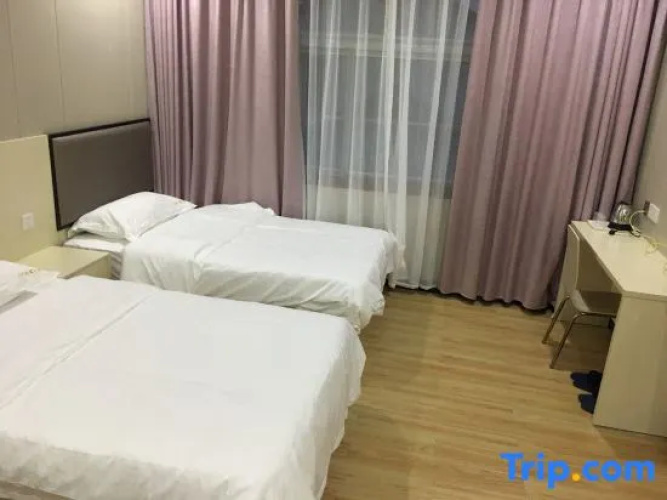 Yuhong Hotel