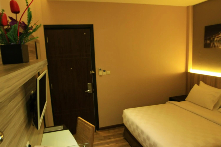 Ox Ville Hotel
