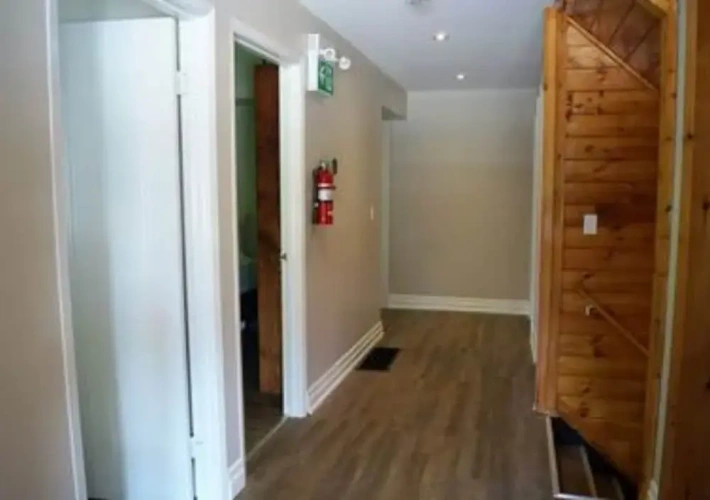 6 Bedrooms Bed in Dorm