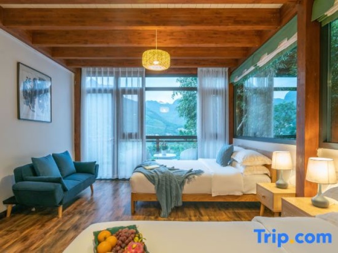 Standard Twin room with balcony
