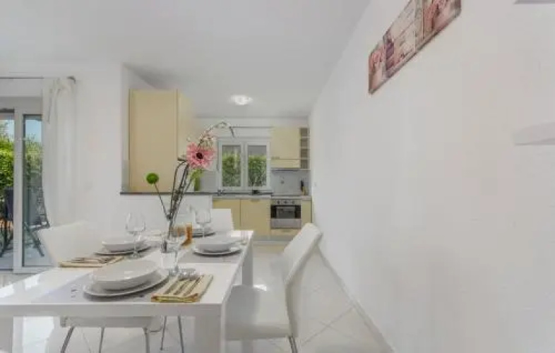 Silver Holiday House