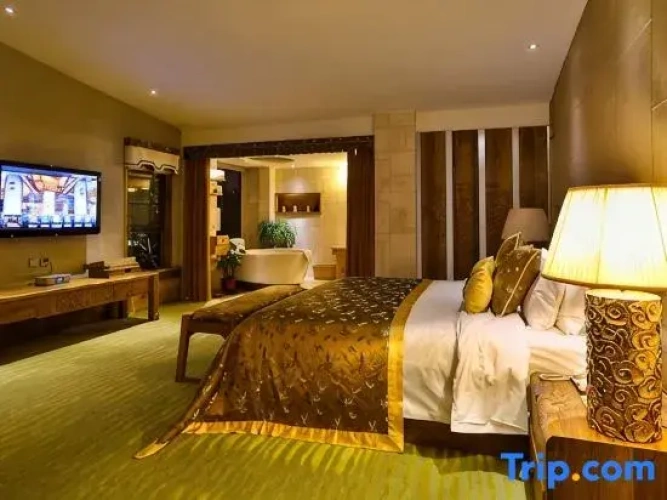 Suite with view
