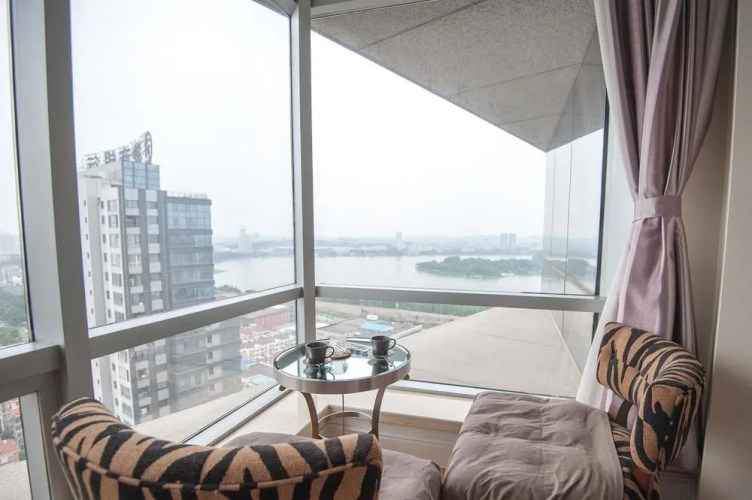 Nanjing ZD Laker Apartment