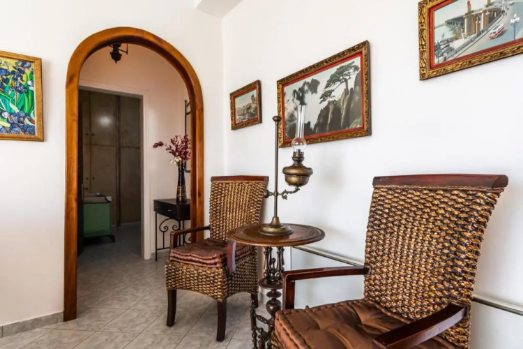 Melisses Sea View House & Studio