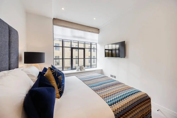 Classy 2 Bedroom Apartment By The Thames