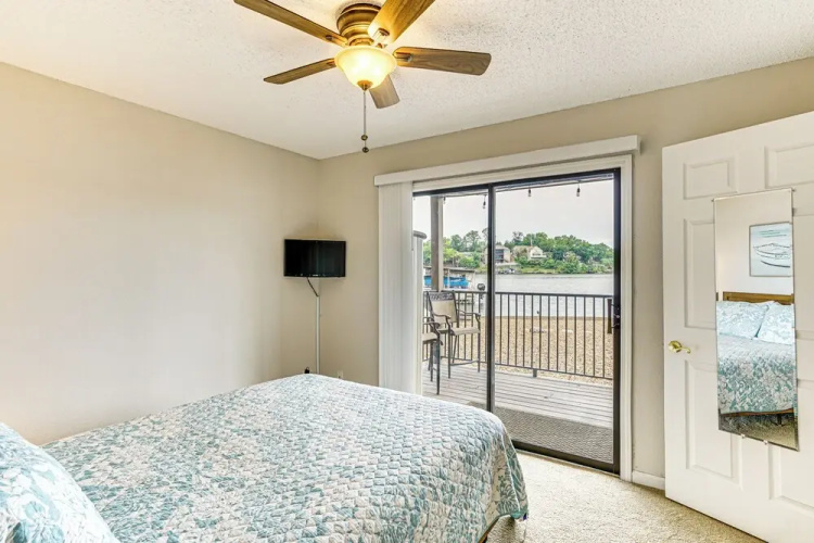 Lakefront Osage Beach Condo: Main Channel View!