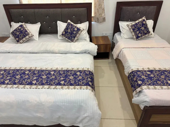 Hotel Rajhans
