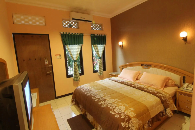 Patria Plaza Hotel