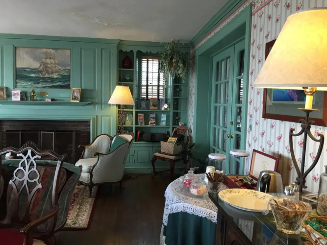 Harborview Inn