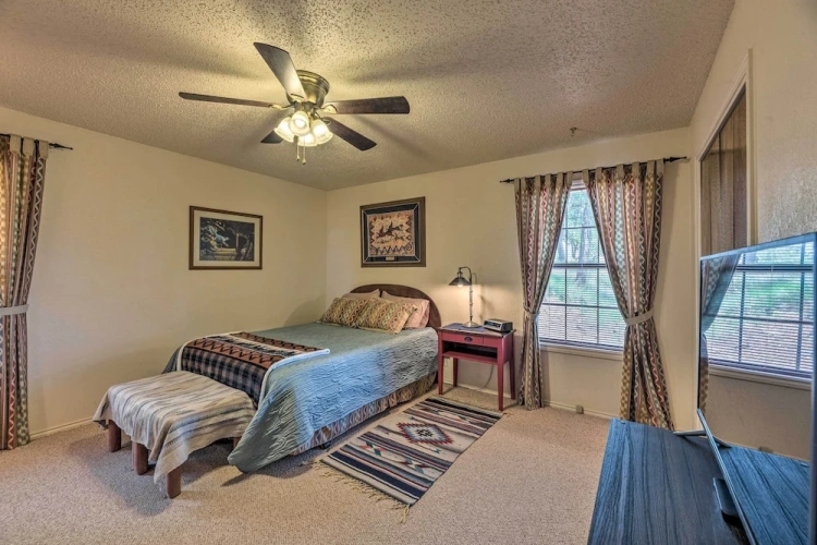 2 Bedrooms Cottage