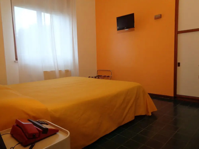 Siris Hotel