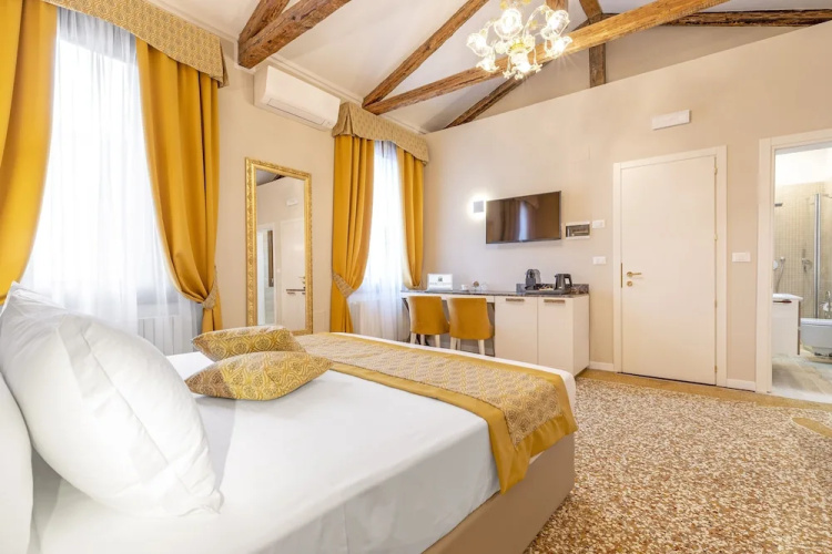 Residenza La Duchessa Deluxe Rooms