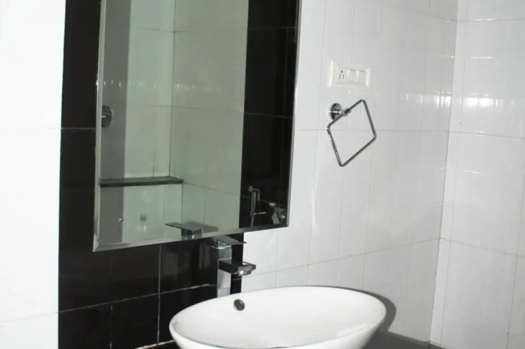 Grand Rayan Hotel